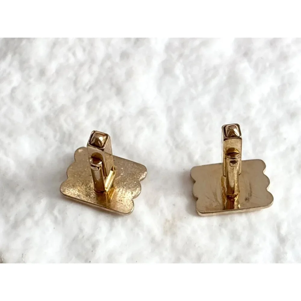 Modernist Scalloped Gold Toned Rectangular Vintage Retro 80's Men's Cuff Links